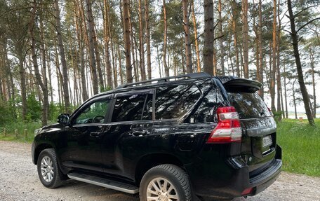 Toyota Land Cruiser Prado 150 рестайлинг 2, 2015 год, 3 880 000 рублей, 4 фотография