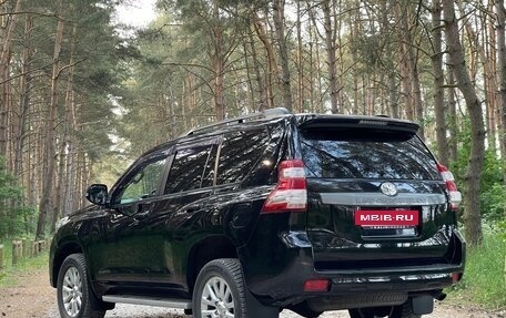 Toyota Land Cruiser Prado 150 рестайлинг 2, 2015 год, 3 880 000 рублей, 11 фотография