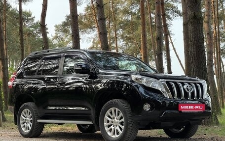 Toyota Land Cruiser Prado 150 рестайлинг 2, 2015 год, 3 880 000 рублей, 8 фотография