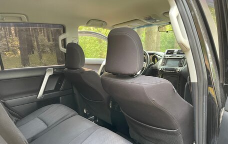 Toyota Land Cruiser Prado 150 рестайлинг 2, 2015 год, 3 880 000 рублей, 18 фотография