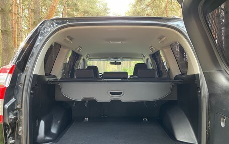 Toyota Land Cruiser Prado 150 рестайлинг 2, 2015 год, 3 880 000 рублей, 24 фотография
