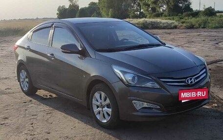 Hyundai Solaris II рестайлинг, 2016 год, 880 000 рублей, 2 фотография