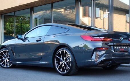 BMW 8 серия, 2022 год, 7 320 000 рублей, 5 фотография