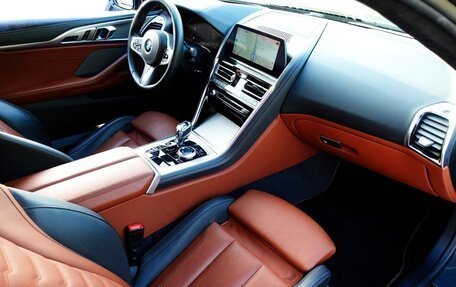BMW 8 серия, 2022 год, 7 320 000 рублей, 16 фотография