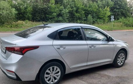 Hyundai Solaris II рестайлинг, 2018 год, 1 050 000 рублей, 5 фотография