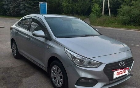 Hyundai Solaris II рестайлинг, 2018 год, 1 050 000 рублей, 2 фотография