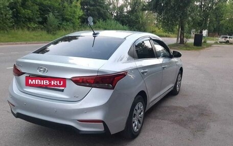 Hyundai Solaris II рестайлинг, 2018 год, 1 050 000 рублей, 3 фотография