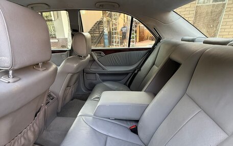 Mercedes-Benz E-Класс, 2001 год, 640 000 рублей, 7 фотография