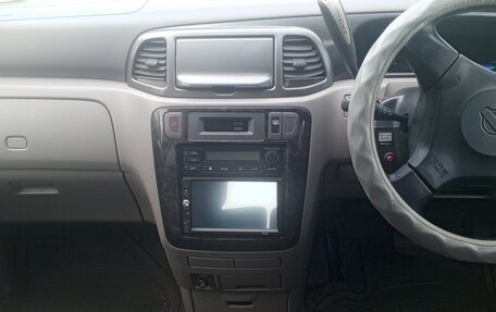 Nissan Liberty, 2000 год, 350 000 рублей, 3 фотография