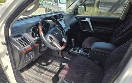Toyota Land Cruiser Prado 150 рестайлинг 2, 2016 год, 4 100 000 рублей, 1 фотография