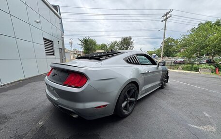 Ford Mustang VI рестайлинг, 2021 год, 1 850 000 рублей, 3 фотография
