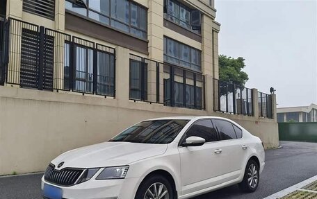 Skoda Octavia, 2021 год, 1 350 000 рублей, 1 фотография