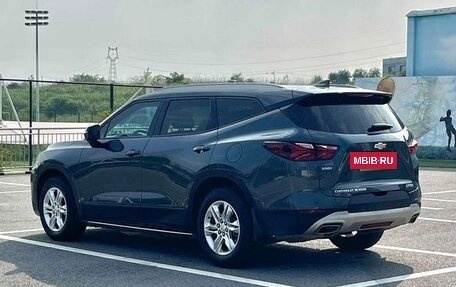 Chevrolet Blazer III, 2021 год, 1 800 000 рублей, 4 фотография