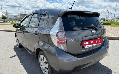 Toyota Aqua I, 2013 год, 790 000 рублей, 7 фотография