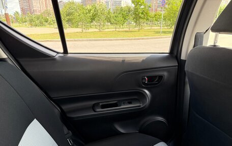 Toyota Aqua I, 2013 год, 790 000 рублей, 18 фотография