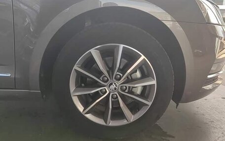 Skoda Octavia, 2021 год, 1 420 000 рублей, 6 фотография