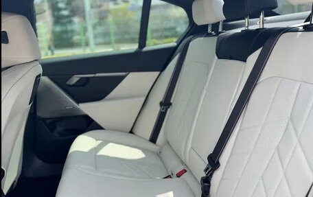 BMW 5 серия, 2025 год, 6 968 027 рублей, 11 фотография