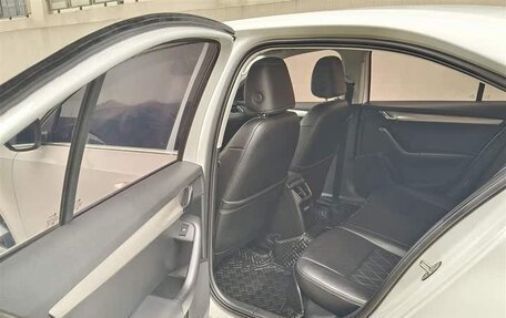 Skoda Octavia, 2021 год, 1 350 000 рублей, 9 фотография