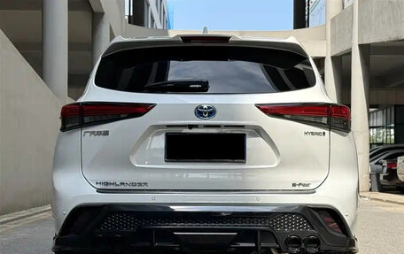 Toyota Highlander, 2022 год, 6 200 275 рублей, 3 фотография