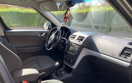 Skoda Yeti I рестайлинг, 2012 год, 750 000 рублей, 9 фотография