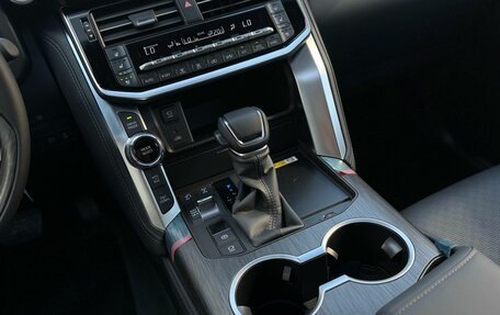 Toyota Land Cruiser, 2025 год, 14 300 000 рублей, 13 фотография