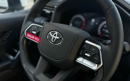 Toyota Land Cruiser, 2025 год, 14 300 000 рублей, 19 фотография