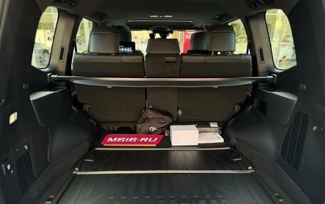 Toyota Land Cruiser, 2025 год, 14 300 000 рублей, 34 фотография