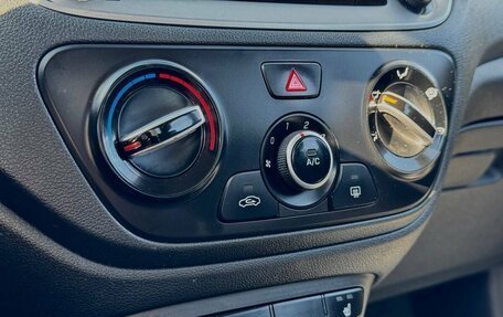 Hyundai Solaris II рестайлинг, 2022 год, 1 200 000 рублей, 7 фотография