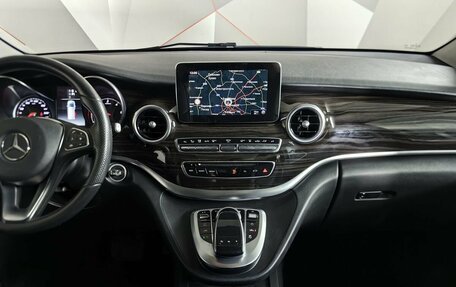 Mercedes-Benz V-Класс, 2017 год, 3 693 000 рублей, 15 фотография