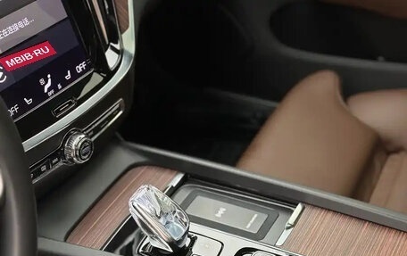 Volvo V60 II, 2021 год, 2 590 099 рублей, 9 фотография
