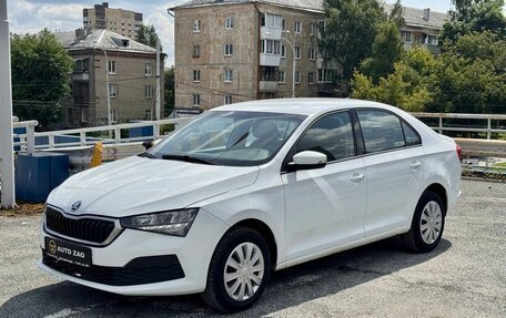 Skoda Rapid II, 2021 год, 900 000 рублей, 2 фотография