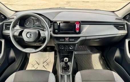 Skoda Rapid II, 2021 год, 900 000 рублей, 5 фотография