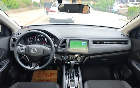 Honda Vezel, 2022 год, 1 730 000 рублей, 11 фотография