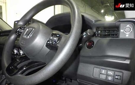 Honda Vezel, 2022 год, 1 530 000 рублей, 6 фотография