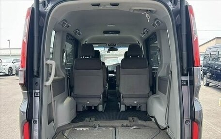 Honda Stepwgn IV, 2016 год, 1 405 000 рублей, 14 фотография