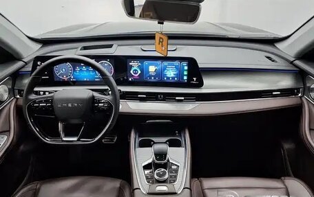 Chery Tiggo 8 Pro, 2022 год, 1 850 000 рублей, 5 фотография