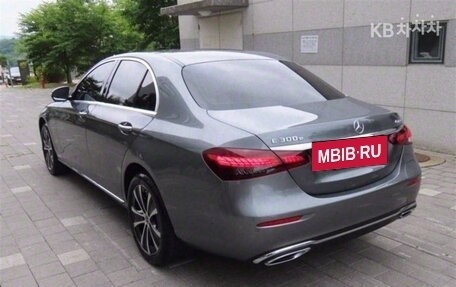 Mercedes-Benz E-Класс, 2021 год, 3 656 030 рублей, 4 фотография