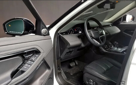Land Rover Range Rover Evoque II, 2022 год, 3 550 010 рублей, 10 фотография