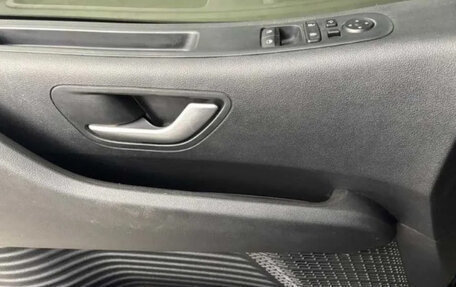 Hyundai Staria, 2021 год, 2 589 030 рублей, 15 фотография