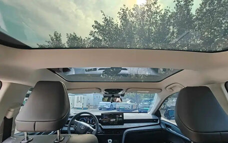 Toyota Camry, 2025 год, 2 800 777 рублей, 10 фотография