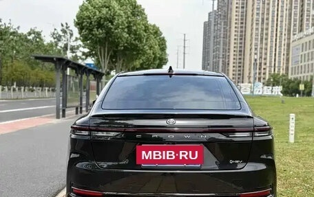 Toyota Crown, 2024 год, 4 400 011 рублей, 10 фотография