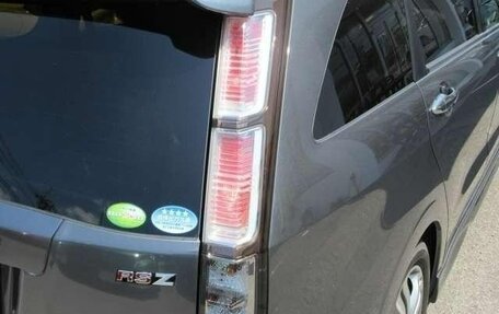 Honda Stream II, 2011 год, 895 000 рублей, 22 фотография