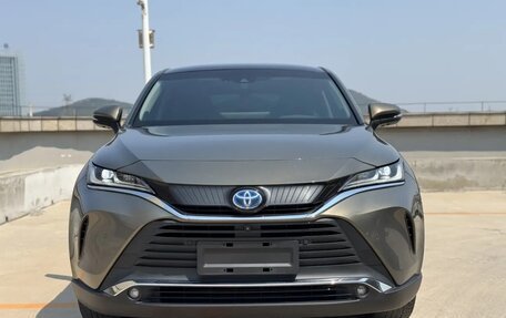Toyota Harrier, 2021 год, 3 150 000 рублей, 2 фотография