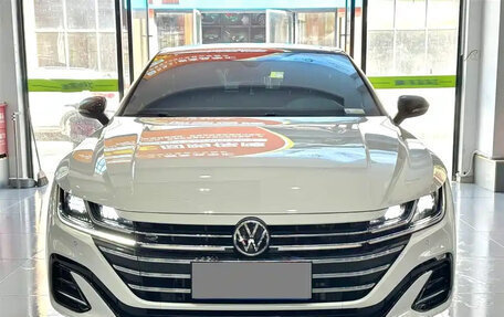 Volkswagen Passat CC, 2022 год, 2 300 000 рублей, 2 фотография