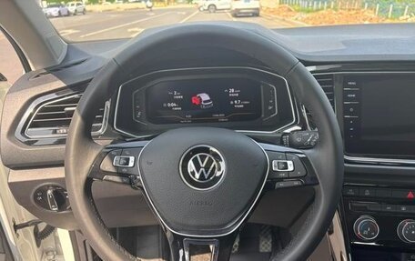 Volkswagen T-Roc I, 2021 год, 1 350 008 рублей, 9 фотография