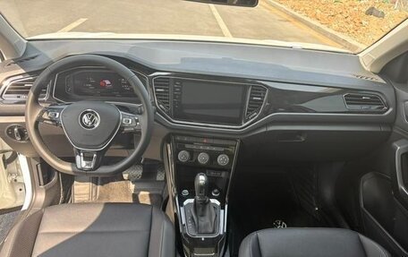 Volkswagen T-Roc I, 2021 год, 1 350 008 рублей, 8 фотография