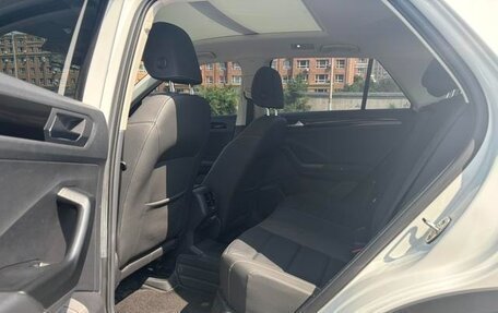 Volkswagen T-Roc I, 2021 год, 1 350 008 рублей, 12 фотография