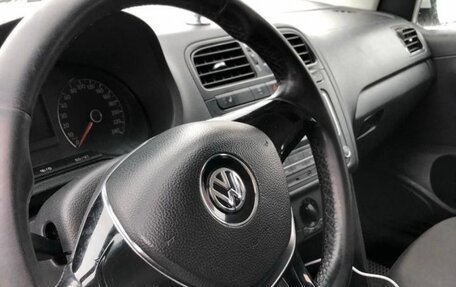Volkswagen Polo VI (EU Market), 2018 год, 590 000 рублей, 5 фотография