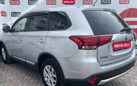 Mitsubishi Outlander III рестайлинг 3, 2016 год, 1 419 999 рублей, 4 фотография