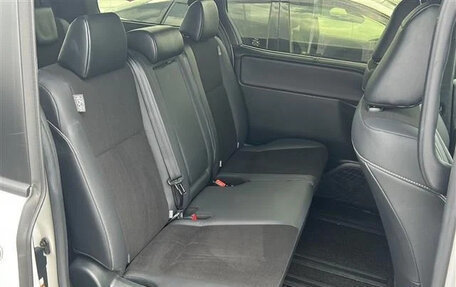 Toyota Noah III, 2021 год, 1 807 000 рублей, 17 фотография